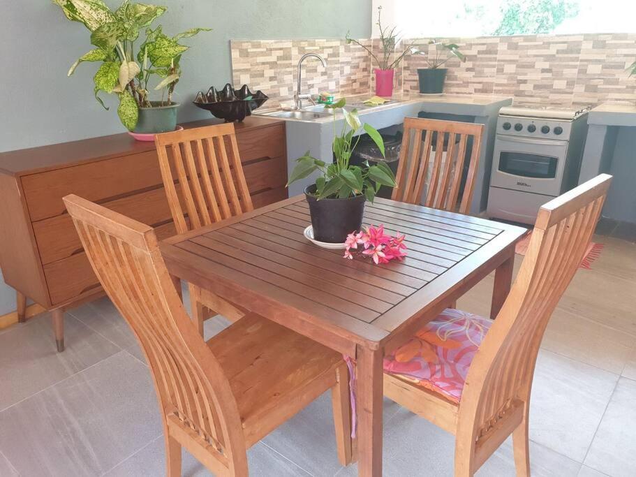 Ohana Location Ravissant Appart Spacieux Parking Gratuit A Uturoa Appartement Buitenkant foto