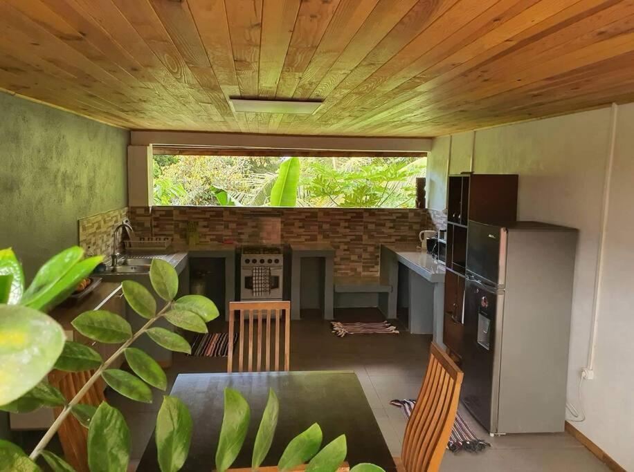 Ohana Location Ravissant Appart Spacieux Parking Gratuit A Uturoa Appartement Buitenkant foto